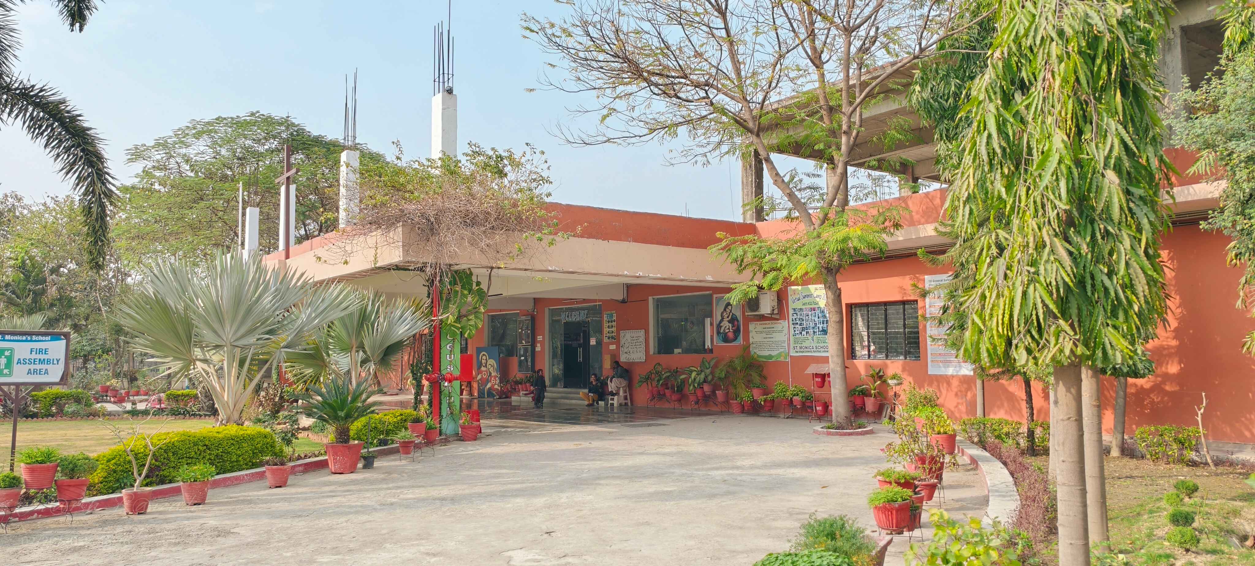 stmonicasschool.in